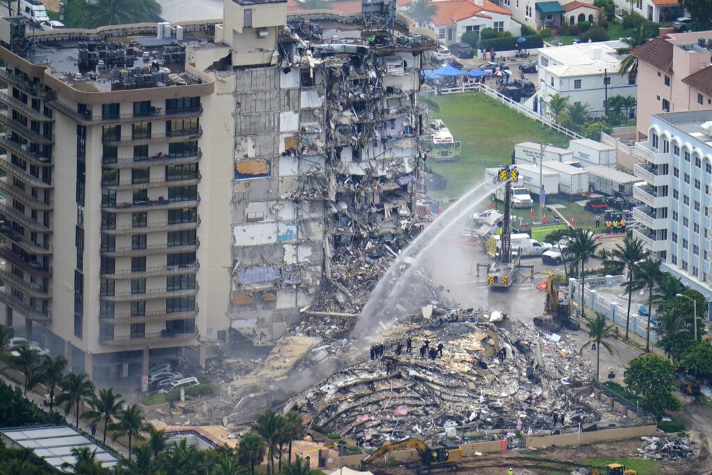 The oceanfront condominium building that collapsed near Miami had “major structural