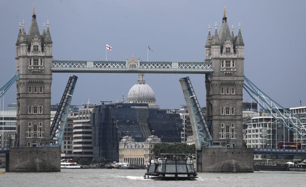 tower bridge