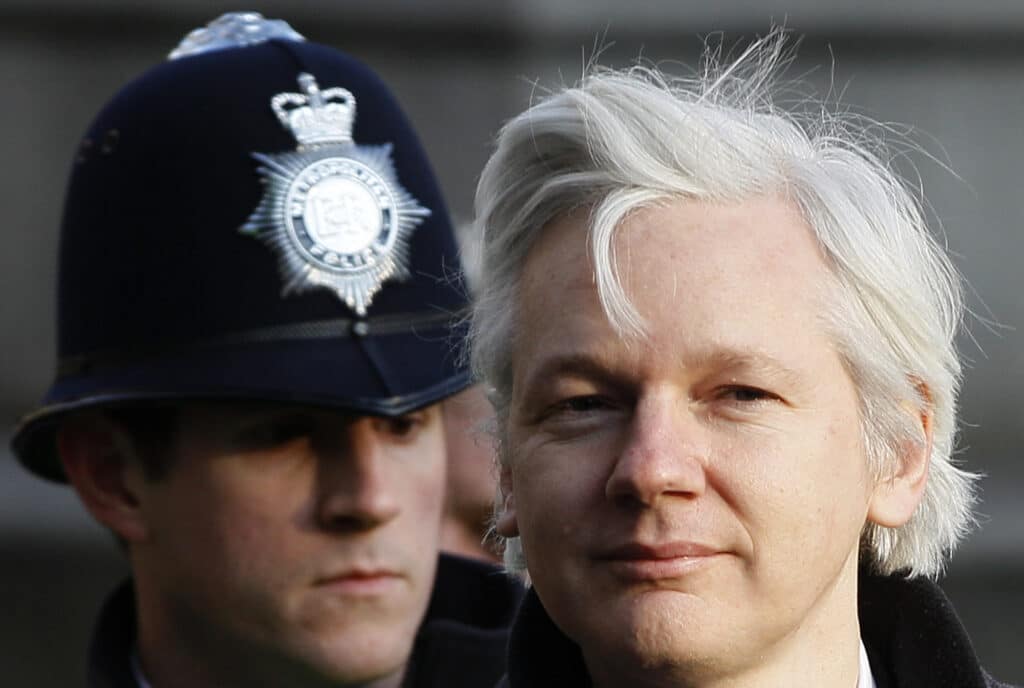 Julian Assange: Journalist or Hacktivist