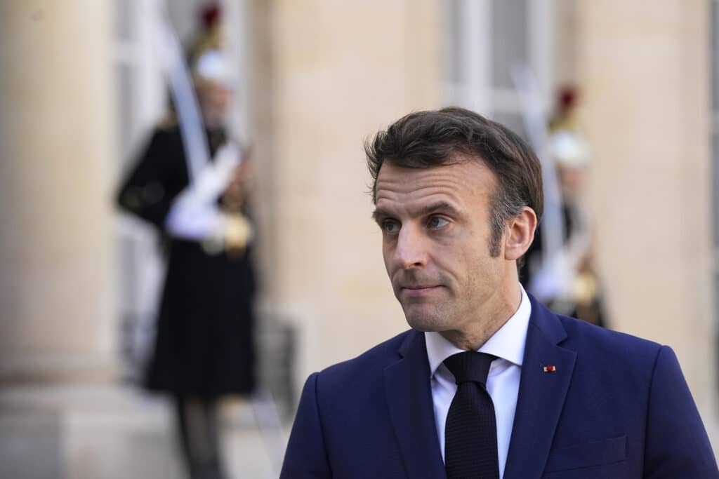 France's Macron heads to Algeria in bid to heal wounds