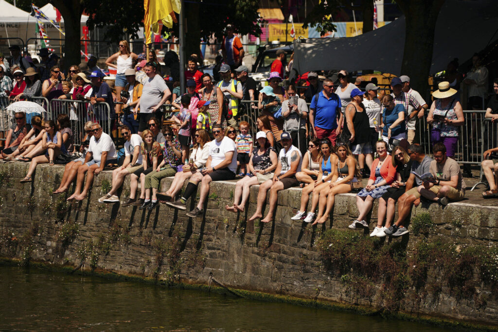 UK to hold emergency response meeting ahead of record heat