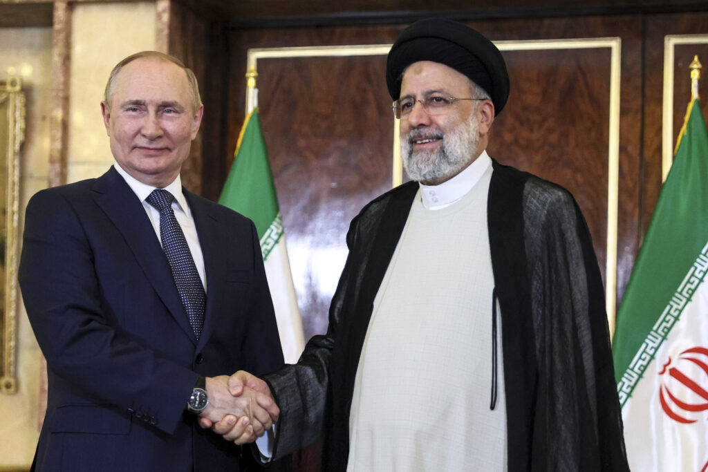 Putin in Tehran for talks with leaders of Iran, Turkey