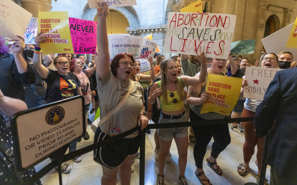 Abortion ruling prompts variety of Reactions from States