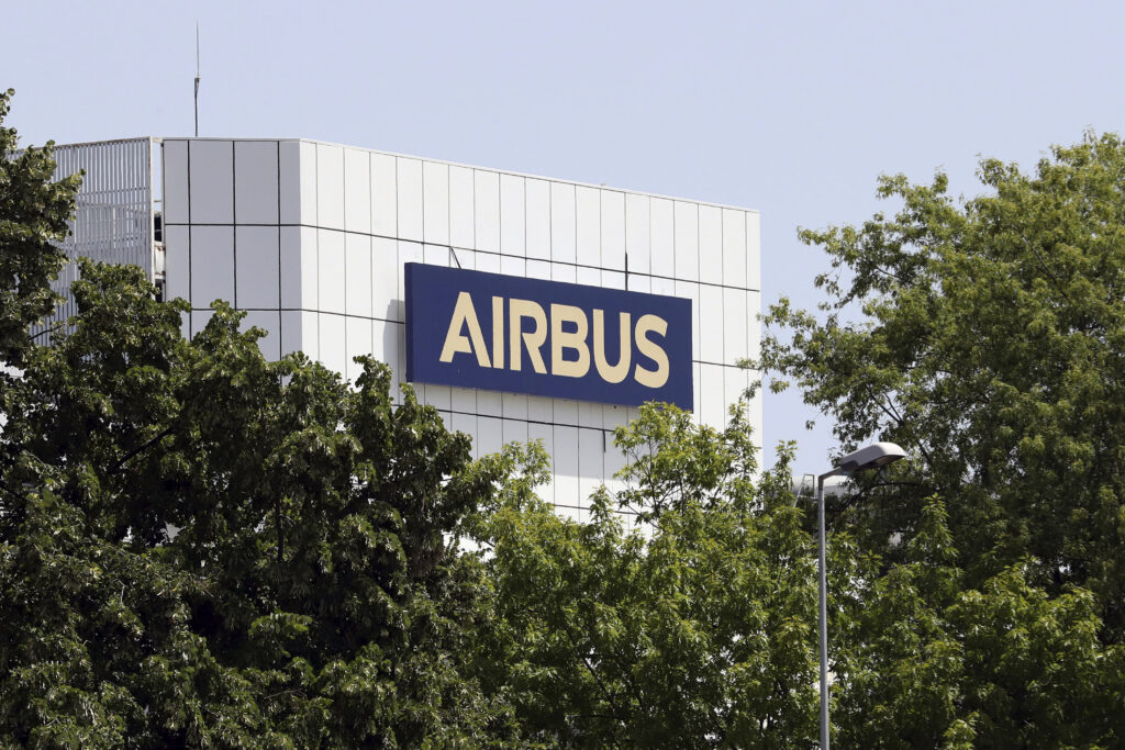 Airbus reports lower Q2 profit, trims 2020 production target