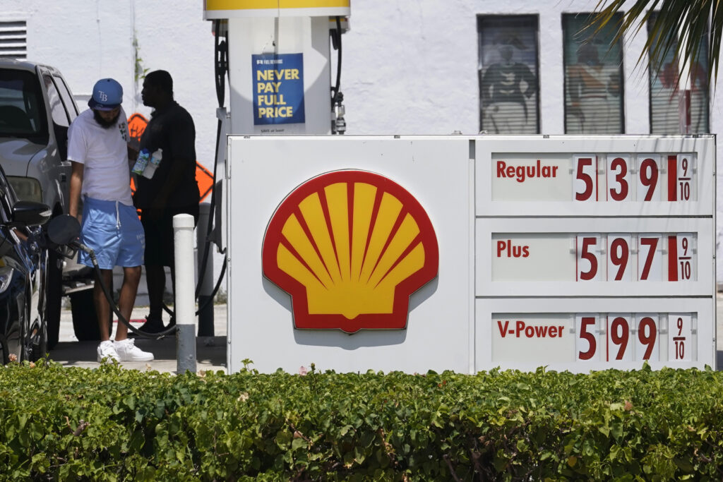 Shell posts record earnings again as energy prices soar