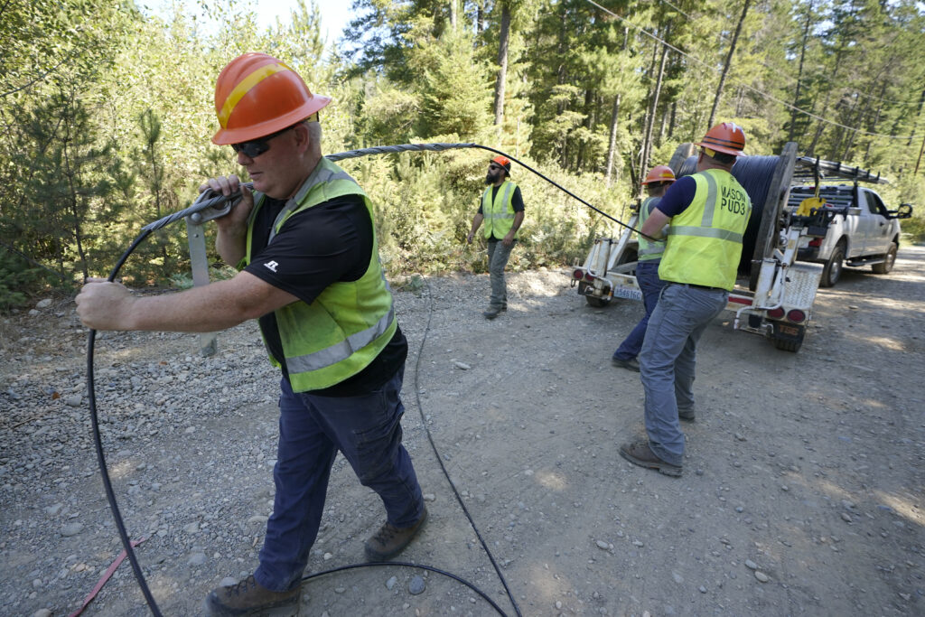 Feds: $401M will add high-speed internet to rural US places