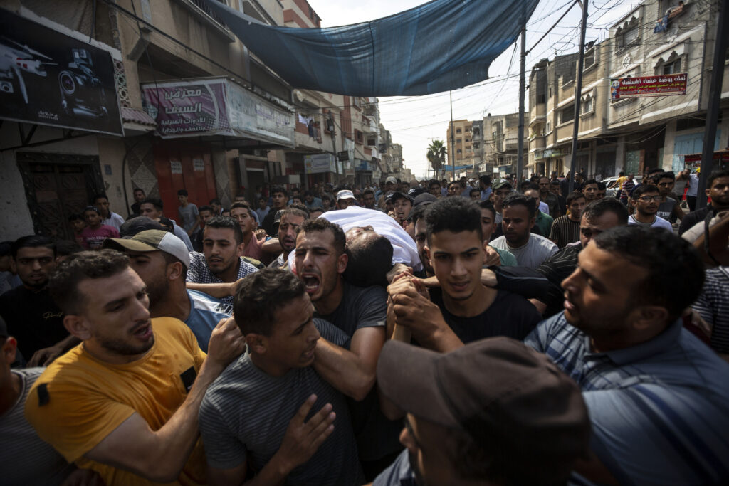 Israel and Gaza militants exchange fire after deadly strikes