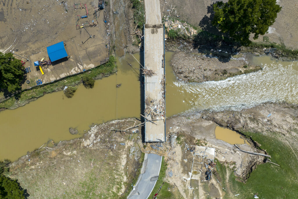 Biden to join governor to survey flood damage in Kentucky