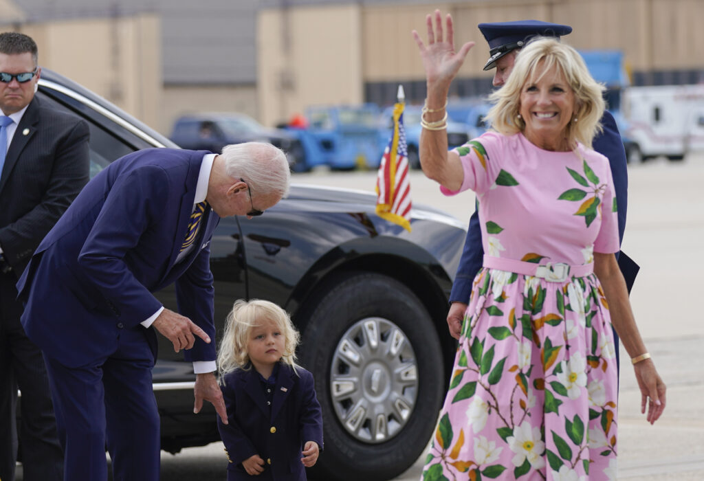 Jill Biden tests negative for COVID-19, will go to Delaware