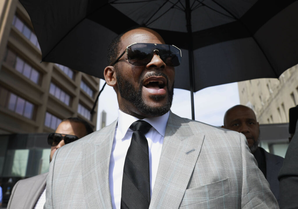 R Kelly accuser to give key testimony on trial-fixing charge