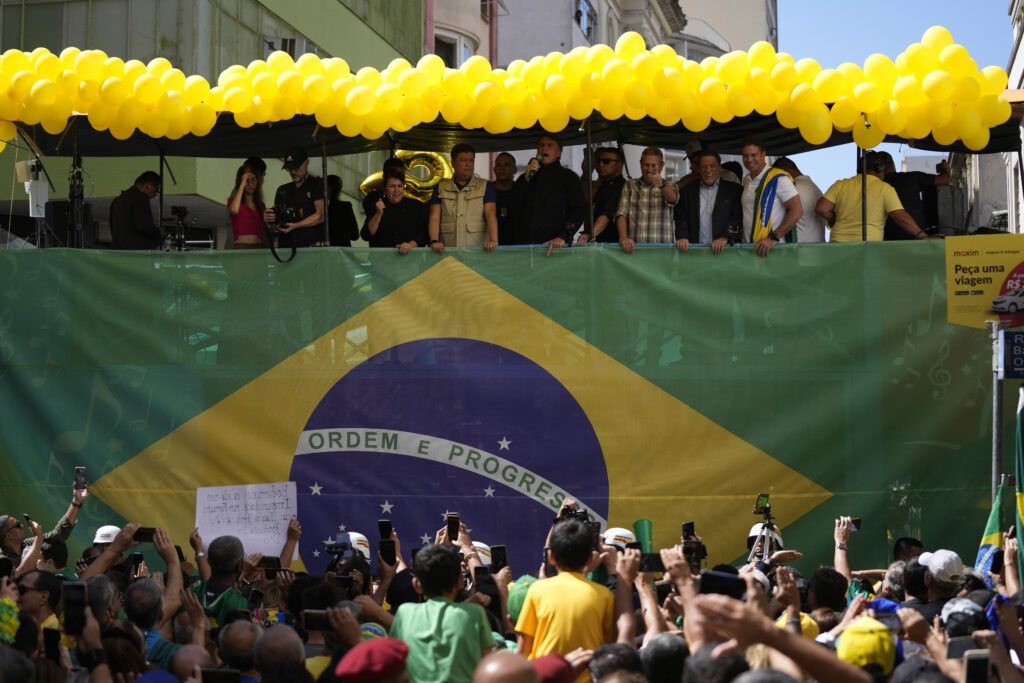 Brazil's presidential campaign kicks off amid violence fears