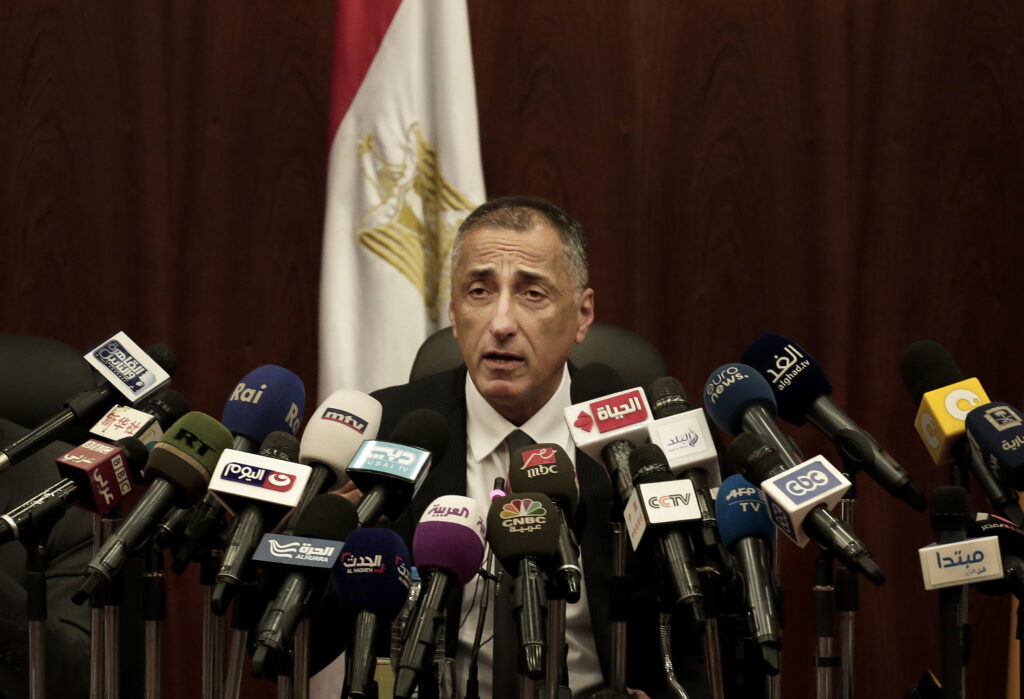 Egypt says central bank governor resigns amid economic woes