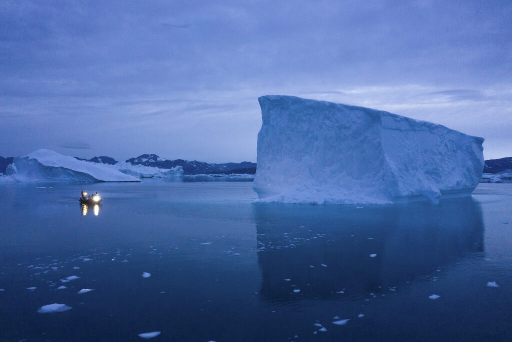 Greenland Ice melting will Raise Sea Level 10 Inches