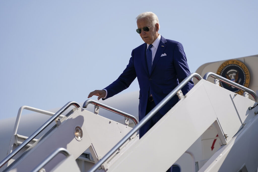 Biden calls War Vets, Afghan Withdrawal Anniversary