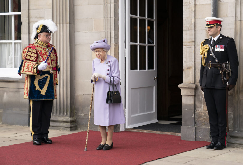 Queen to see new UK PM in Scotland not Buckingham