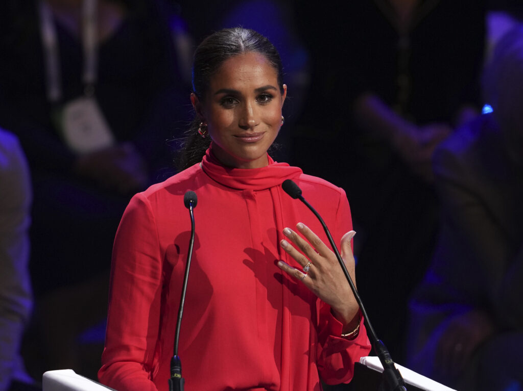 Meghan delivers a Speech at Youth Summit in Britain