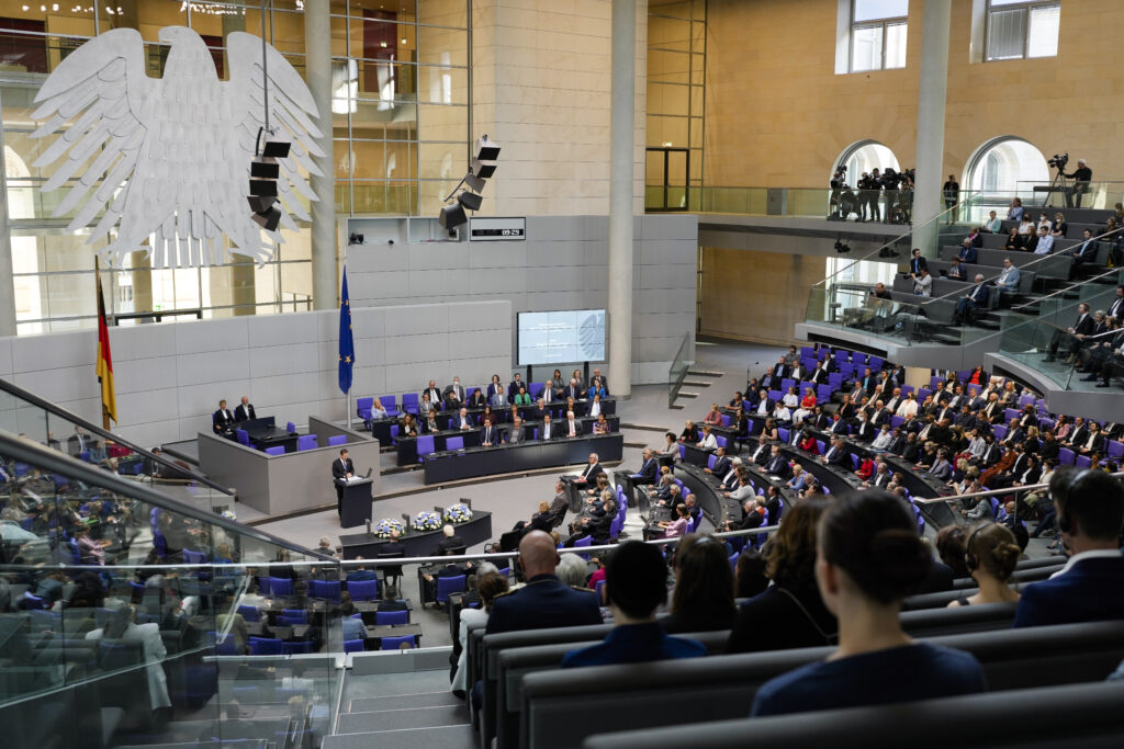 Herzog delivers Broad Speech to German Parliament