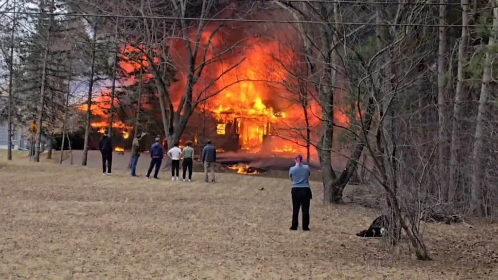Small Plane Crashes in Minneapolis Suburb, FAA Confirms