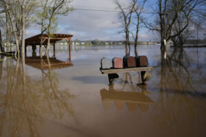 Kentucky Flooding Strands Residents as Rivers Crest