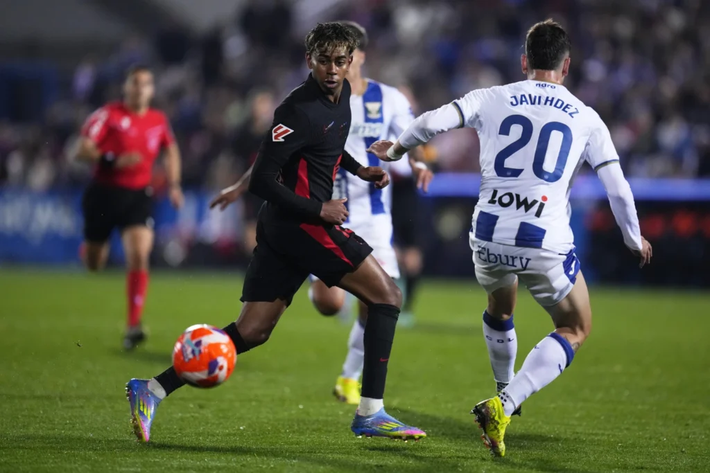 Barcelona Beats Leganés 1-0 Thanks to Own Goal