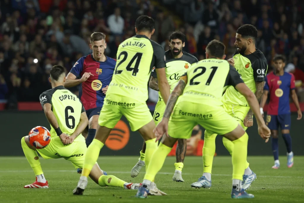 Dani Olmo Goal Lifts Barcelona Past Mallorca 1-0