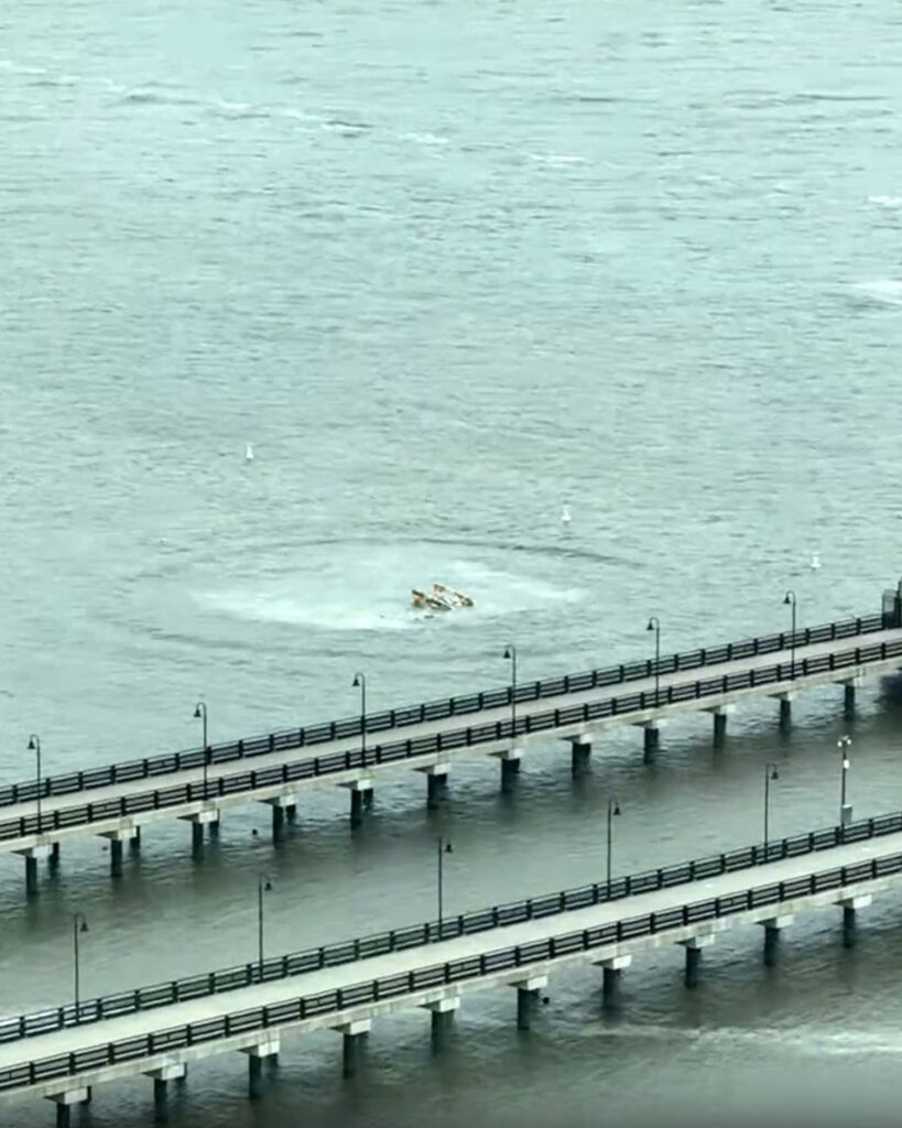 Helicopter Crashes Into Hudson River Off Manhattan