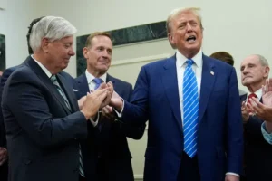 Lindsey Graham Jokes Trump Should Be Next Pope