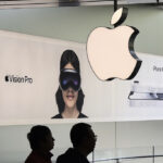Apple Beats Forecasts, Warns of $900M Tariff Hit