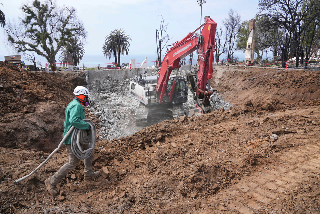 Los Angeles Wildfire Survivors Begin Long Road Rebuilding
