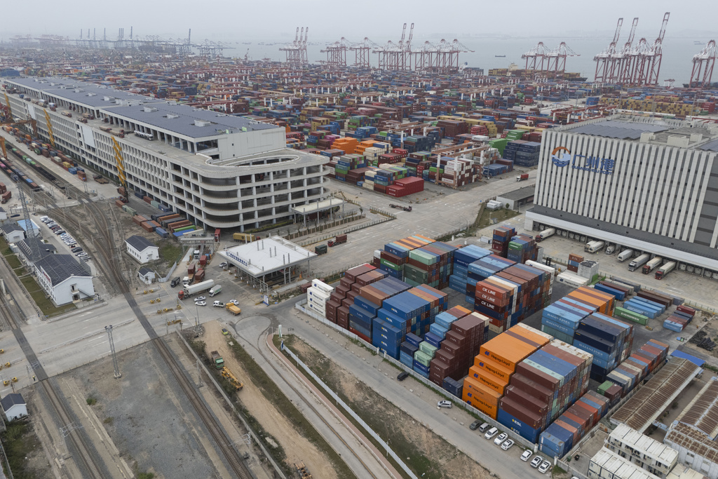 U.S. and China Resume High-Level Trade Talks