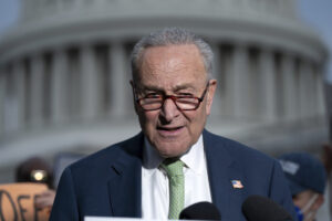 Senate Democrats Challenge Trump’s Qatari Plane Deal