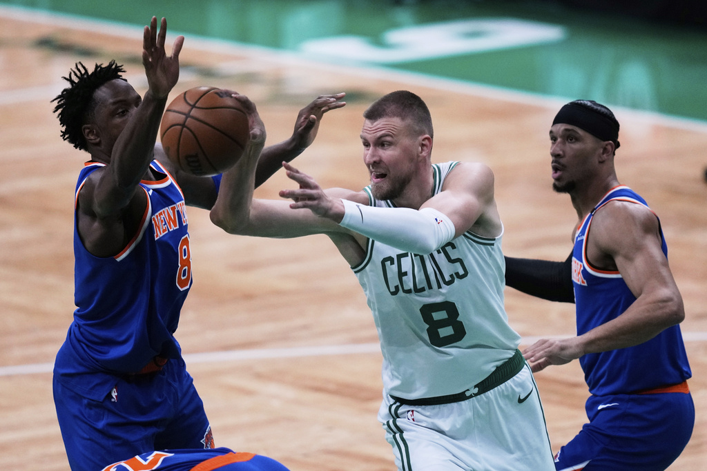 Celtics Keep Al Horford Starting Over Returning Porzingis