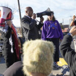 Newark Mayor Arrested Protesting Immigration Detention Center