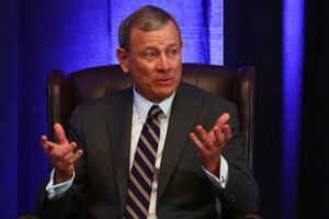 Roberts Rejects Trump-Backed Impeachment of Federal Judges