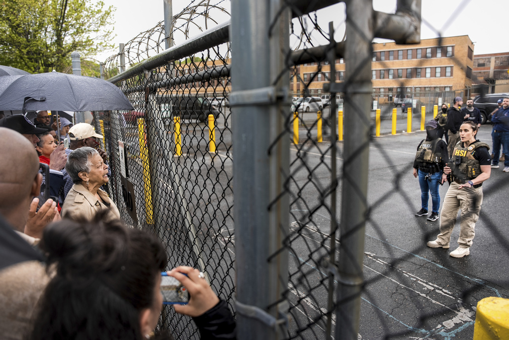 Ras Baraka Detained After Protest at ICE Facility