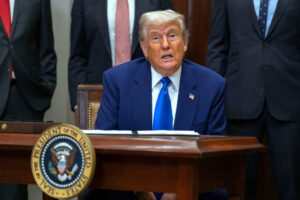 Trump Sparks Outrage Over Qatari Air Force One