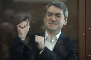 Kremlin Jails Election Monitor in Crackdown on Critics