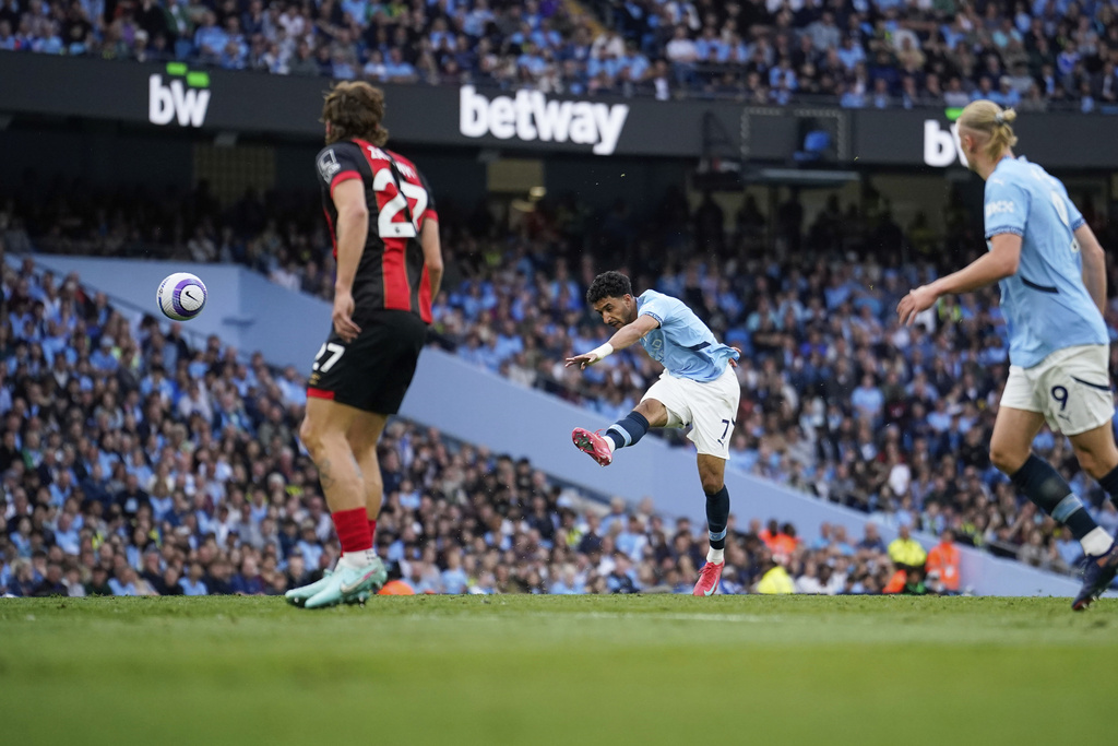 Kevin De Bruyne Honored in Final Etihad Match