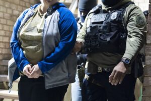 Border Shelters Caught in ICE, FEMA Dispute