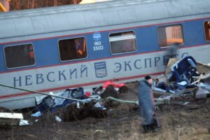 Russian Train Crash Kills Seven, Injures Thirty