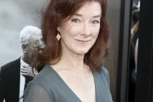 Valerie Mahaffey Passes Away After Cancer Battle