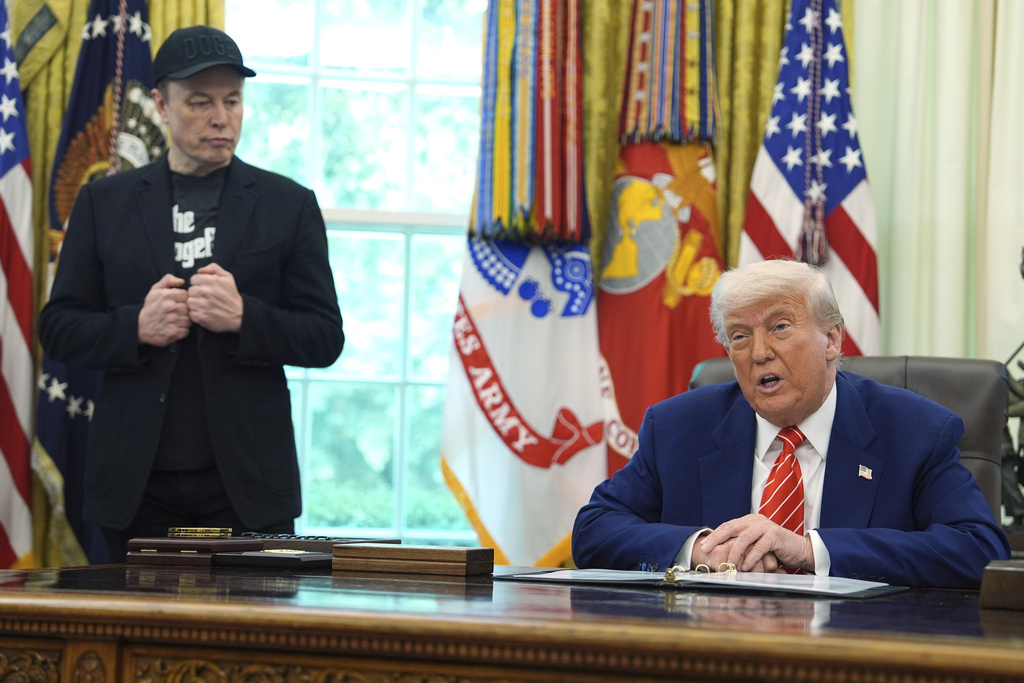 Tesla Stock Sinks as Musk, Trump Clash