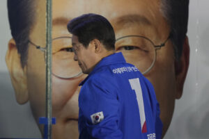 Lee Jae-myung Leads Presidential Race After Yoon Exit