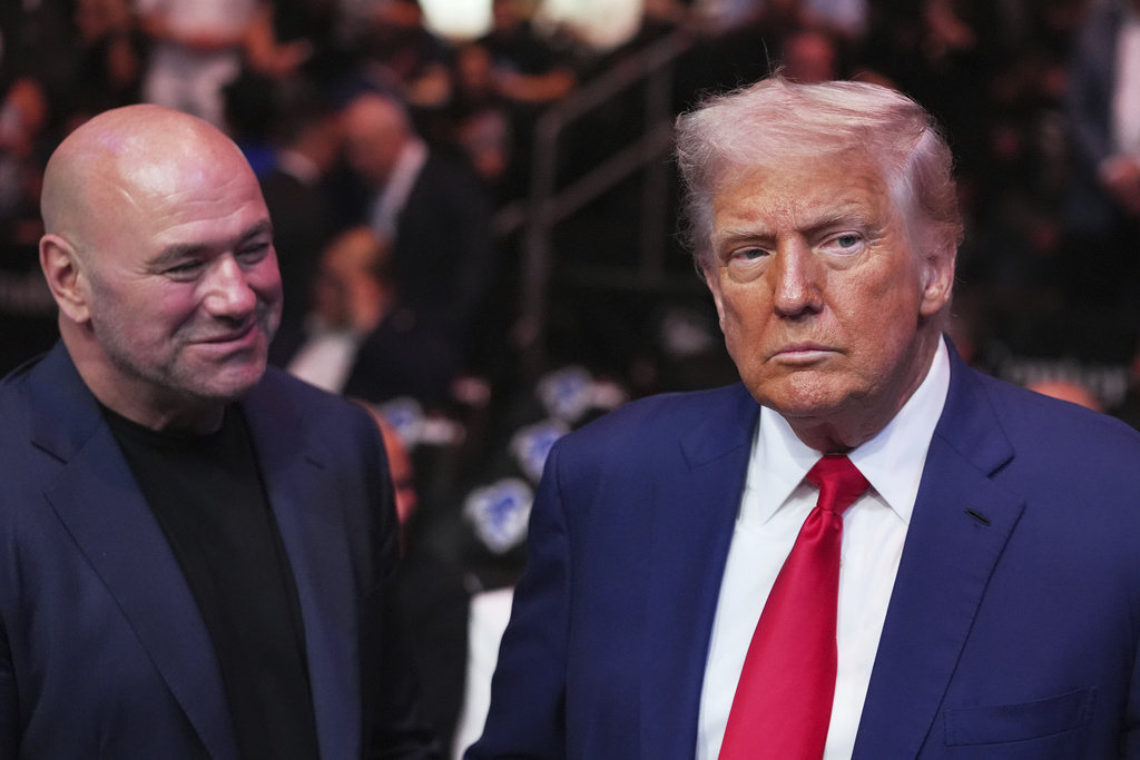 Trump Attends UFC With Dana White, Rubio