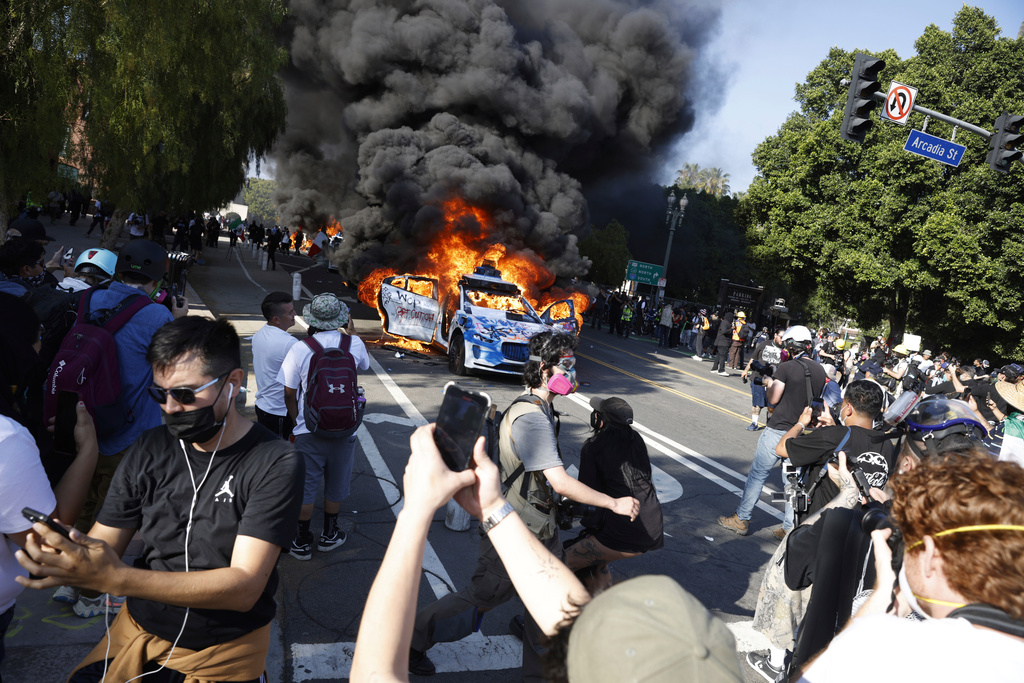 Pentagon Deploys Marines Amid Los Angeles Immigration Protests