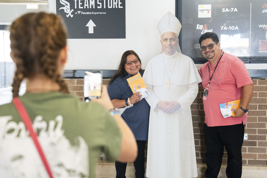 American Pope Leo XIV Urges Youth to Find Hope Through Service