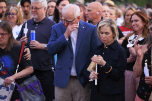 Minnesota Holds Vigil for Slain Lawmaker and Husband