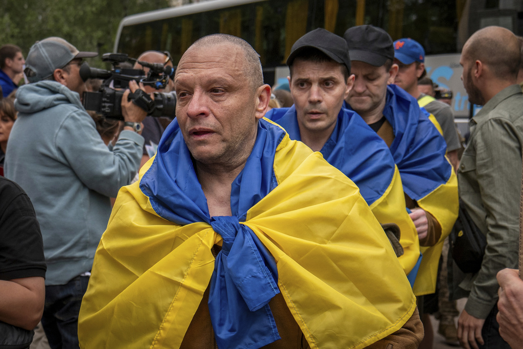 Kyiv Apartment Strike Signals Urgent Need for Ceasefire