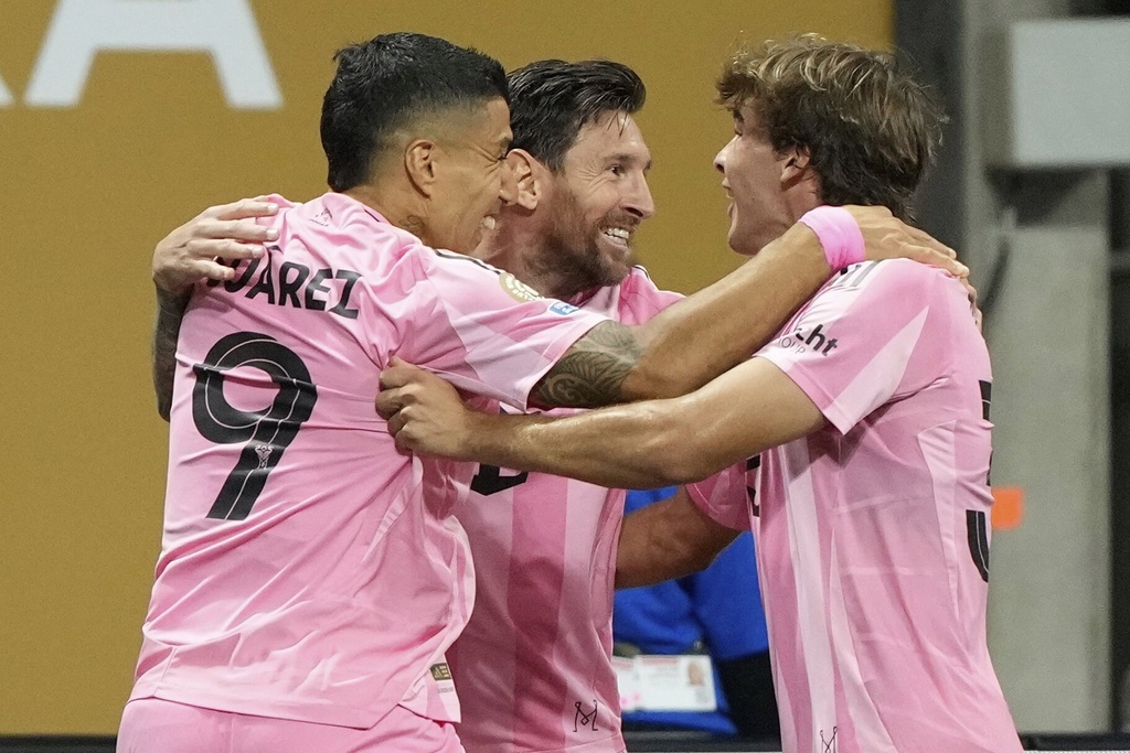 Messi Scores Free Kick Winner in Club World Cup