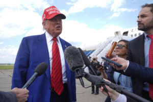 Trump Disagrees With Gabbard on Iran Nuclear Threat